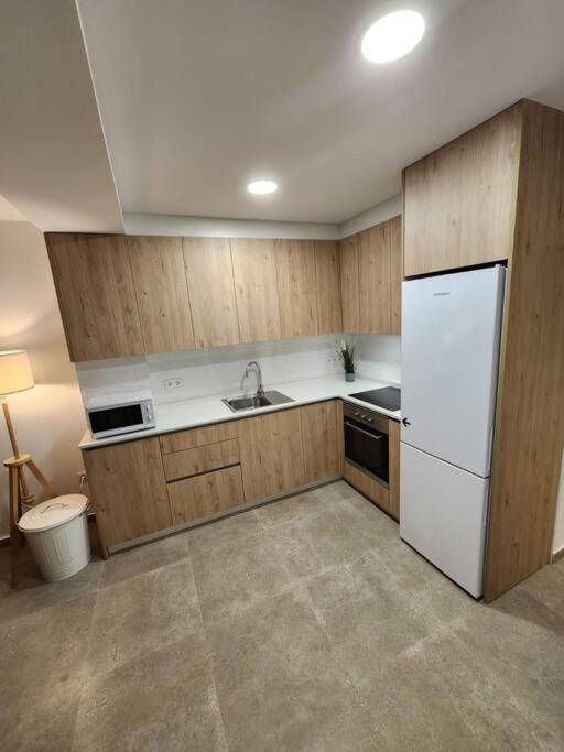 Piso De Diseno Elche Apartment Bagian luar foto